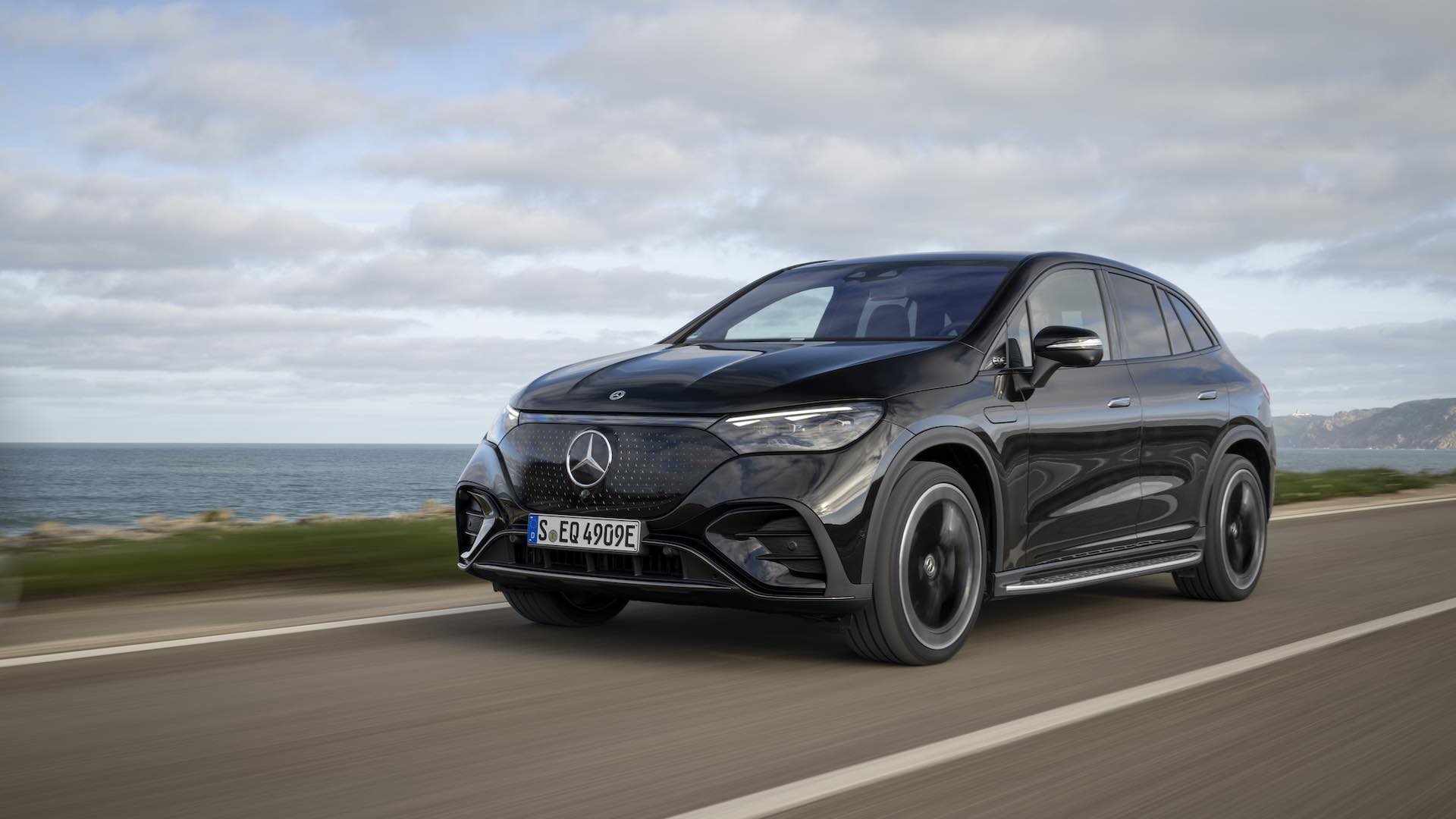 Trump-era tariffs hit EU automakers as Mercedes slows US sales