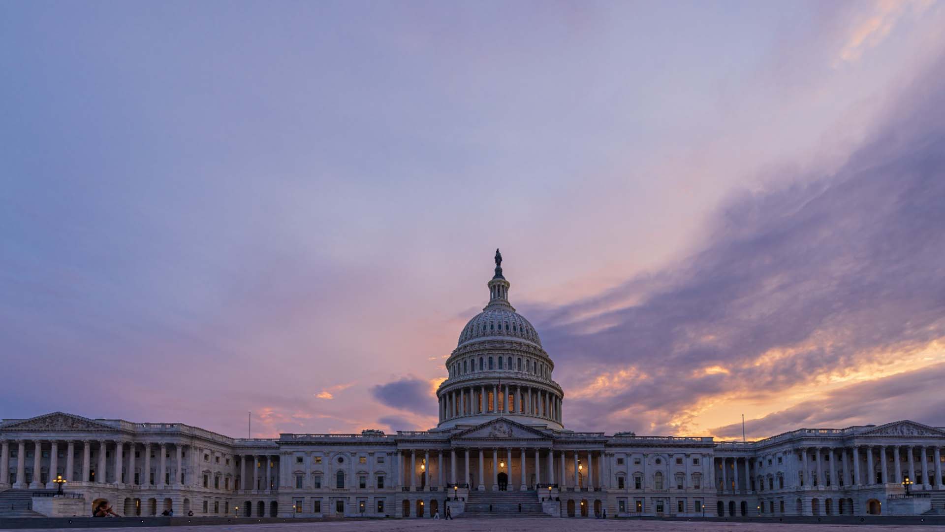 Washington police force placed under federal control amid legal challenge